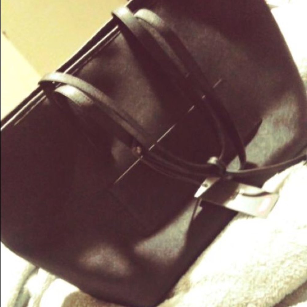 Tumi Totes